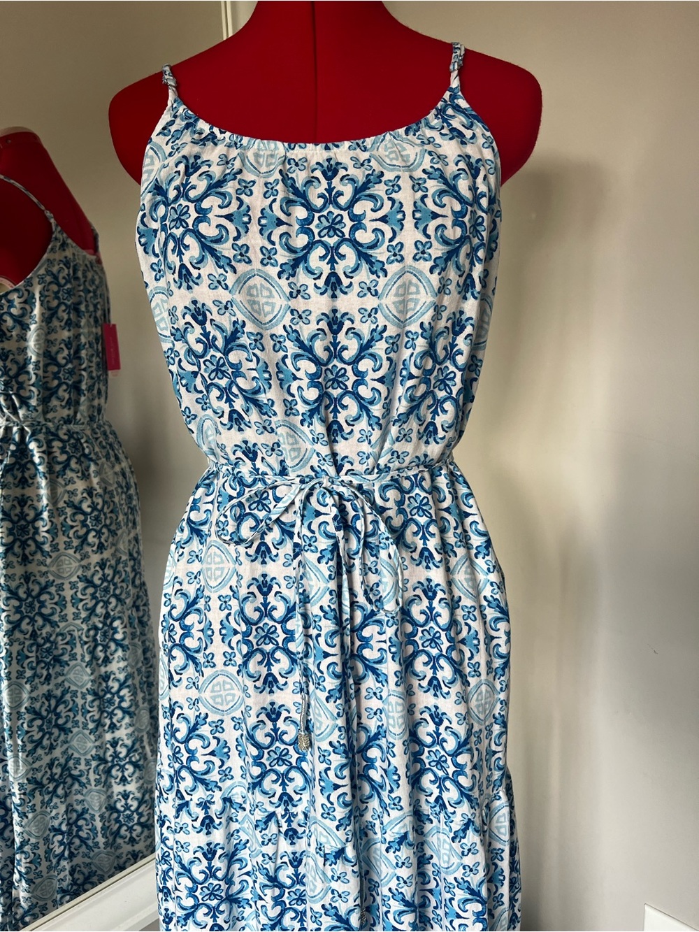 Isaac Mizrahi Blue and White Printed Maxi Dress with Tie Waist